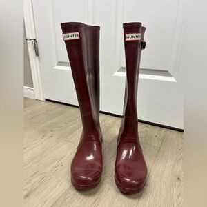 Hunter Tall Rumbing Red Adjustable Back Boots